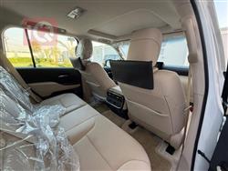 تۆیۆتا لاند کروزەر